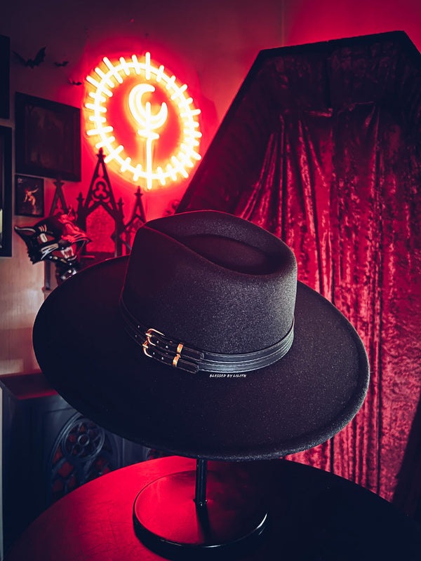 XL White Ravens Design - Hat